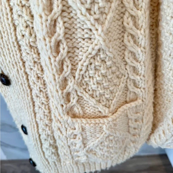 Cream Vintage Fisherman’s Cable Knit Women’s Sweater 100% Wool Italy